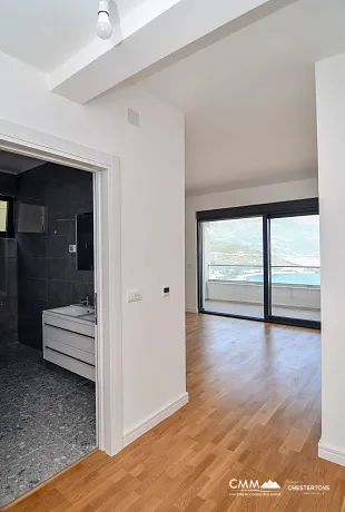 Panoramik Deniz Manzaralı ve Yeni İnşa Edilmiş Lüks Villa – Budva